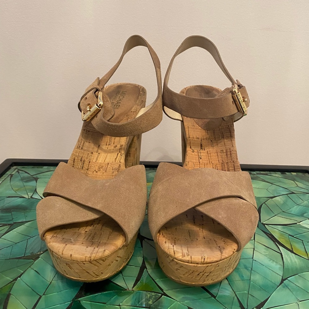 Michael Kors platform sandals - Picture 2 of 6